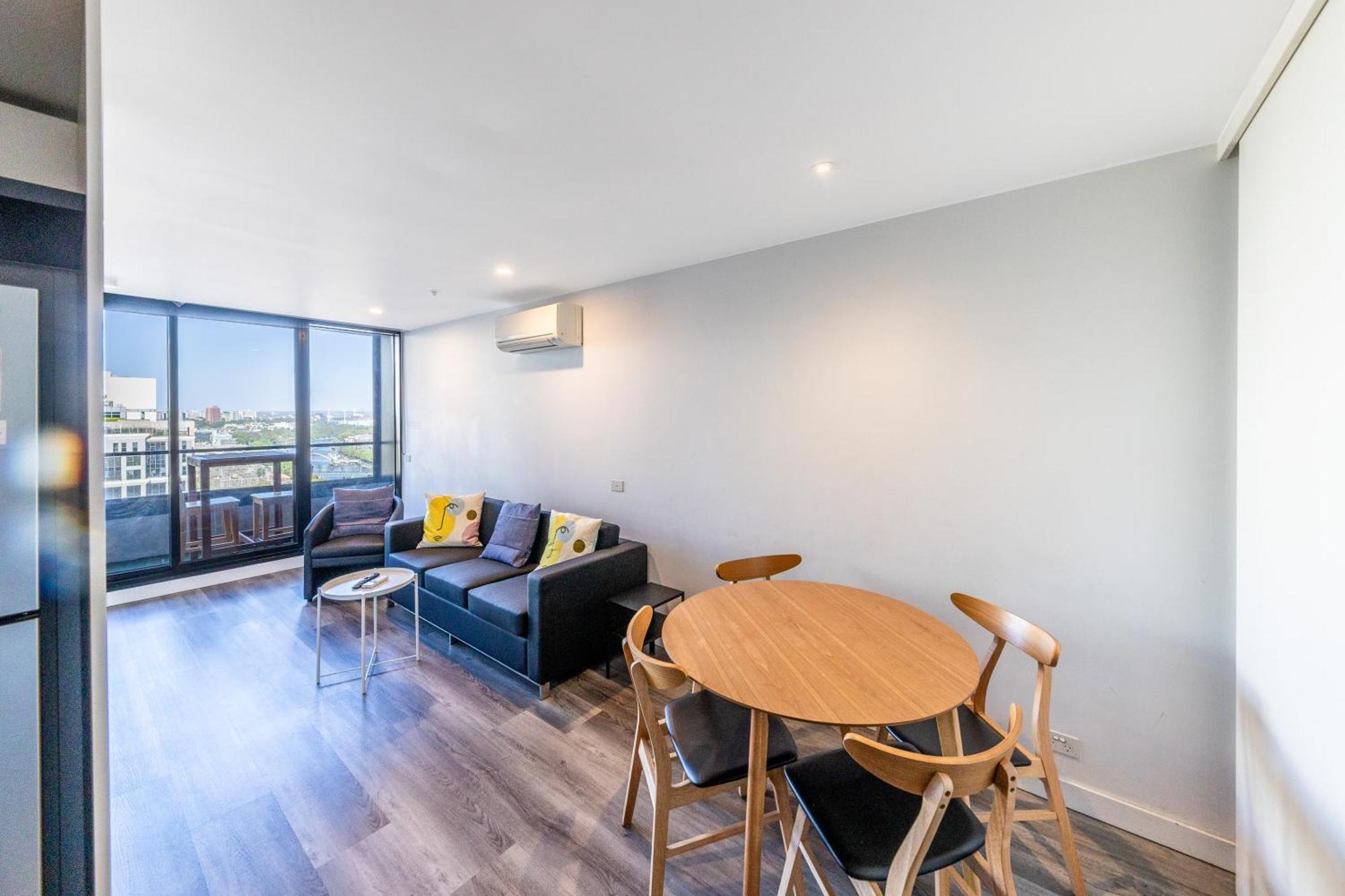 Aura2107, 2 Bedroom Apartment With Balcony, Stunning Yarra River And City Views 墨尔本 外观 照片