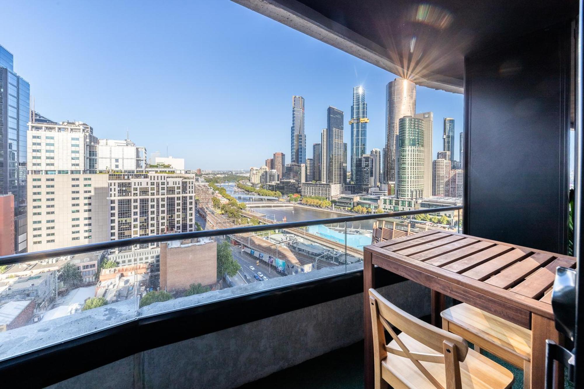 Aura2107, 2 Bedroom Apartment With Balcony, Stunning Yarra River And City Views 墨尔本 外观 照片